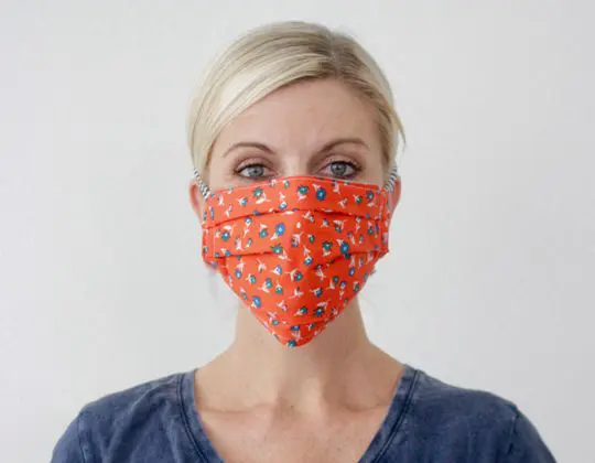 FABRIC FACE MASK WITH TIES free sewing pattern